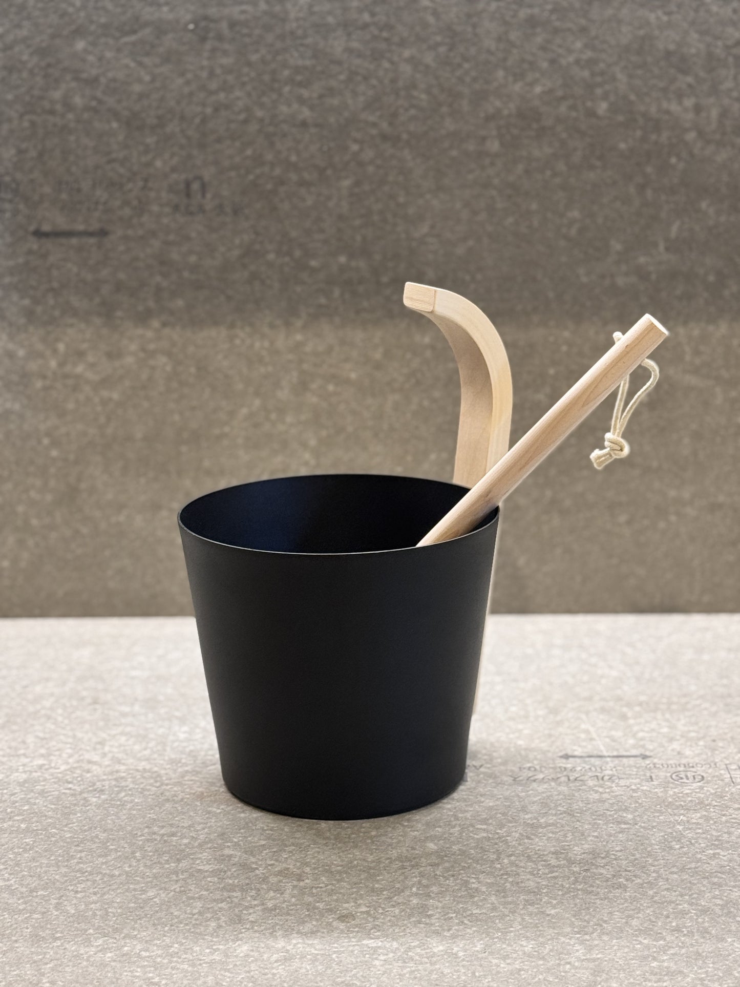 バケツ & ラドル アルミ製 BLACK