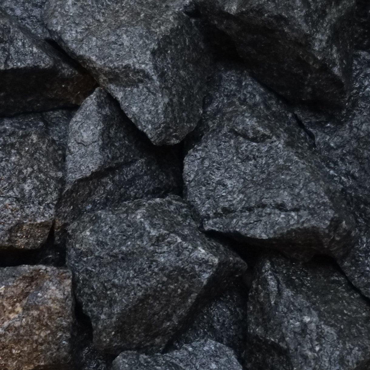 サウナストーン 8キロ 火成岩(深成岩) ロウリュウ用