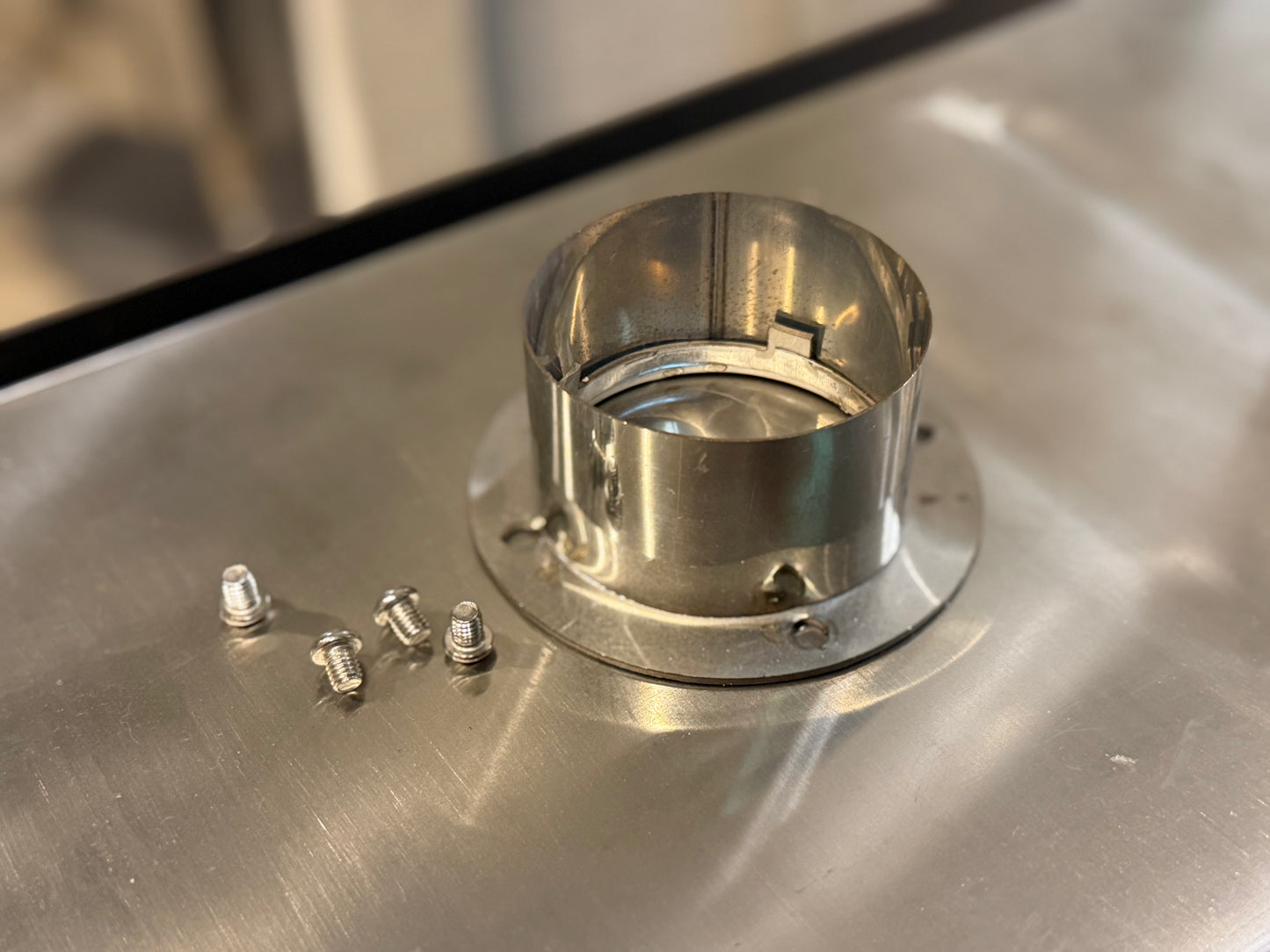 Stove Mini用　煙突の根元凸交換用（Stove Mini2と3兼用）ネジボルト4本付